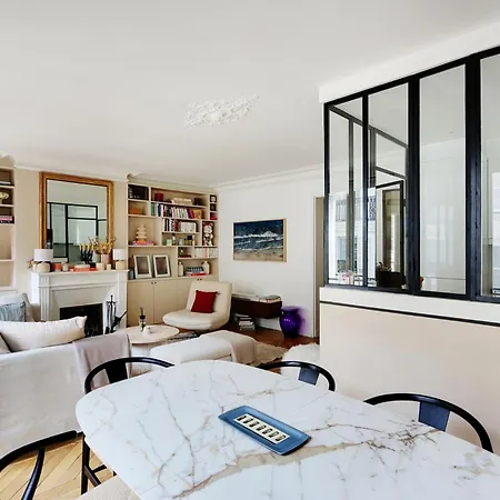 Familiale A Pigalle Apartment Paris